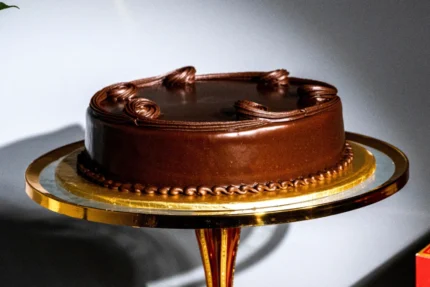 SEND CHOCOLATE FUDGE CAKE FRESH CREAM