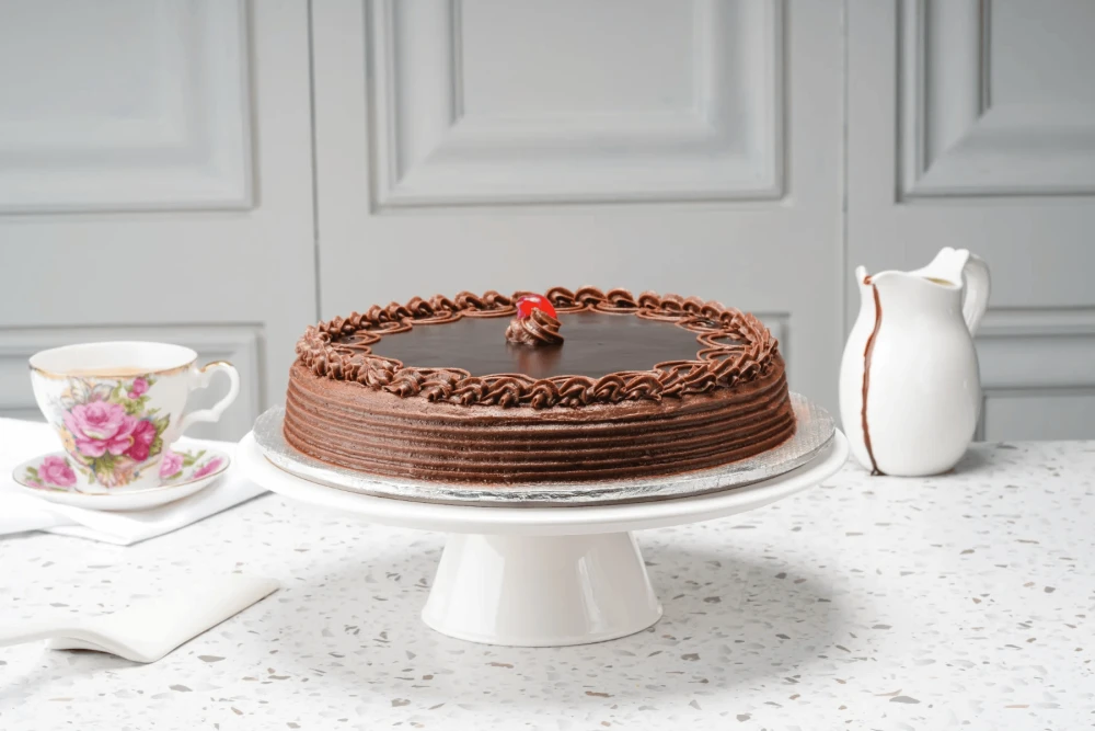 DARK CHOCOLATE CAKE SEND DARK CHOCOLATE CAKE