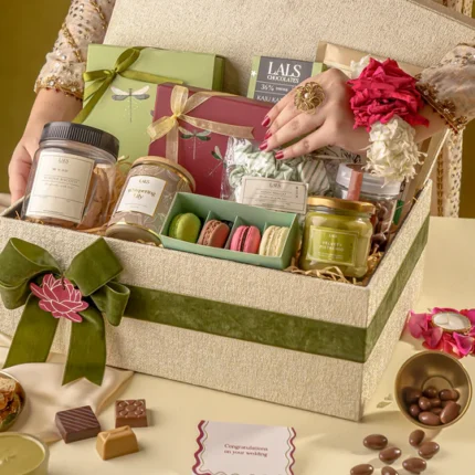 Send Grand Beginnings Hamper