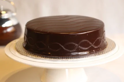 SEND HAZELNUT BROWNIE CAKE