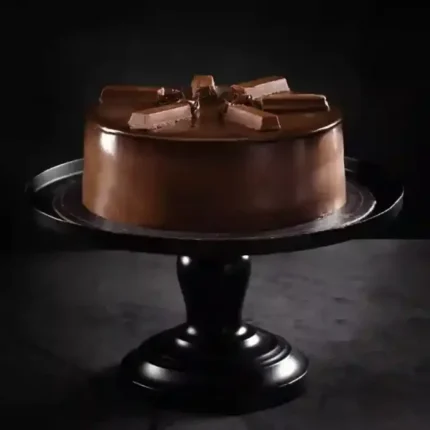 SEND KITKAT CAKE