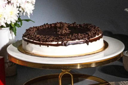 SEND VANILLA BROWNIE SYRUP CAKE